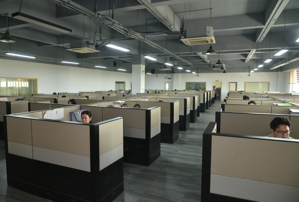 伊人天天玩五金